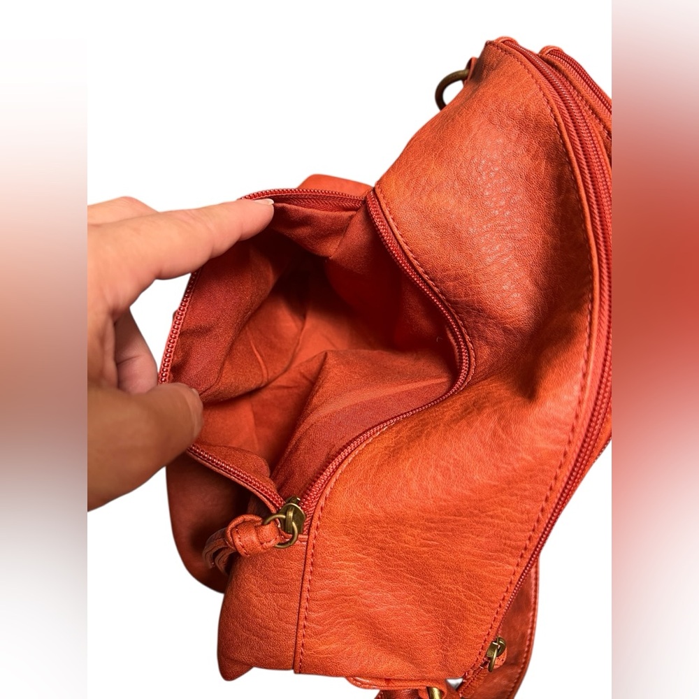 Bueno Cross Body Shoulder Bag Dark Orange Red Vegan Leather Adjustable Strap - Picture 8 of 10